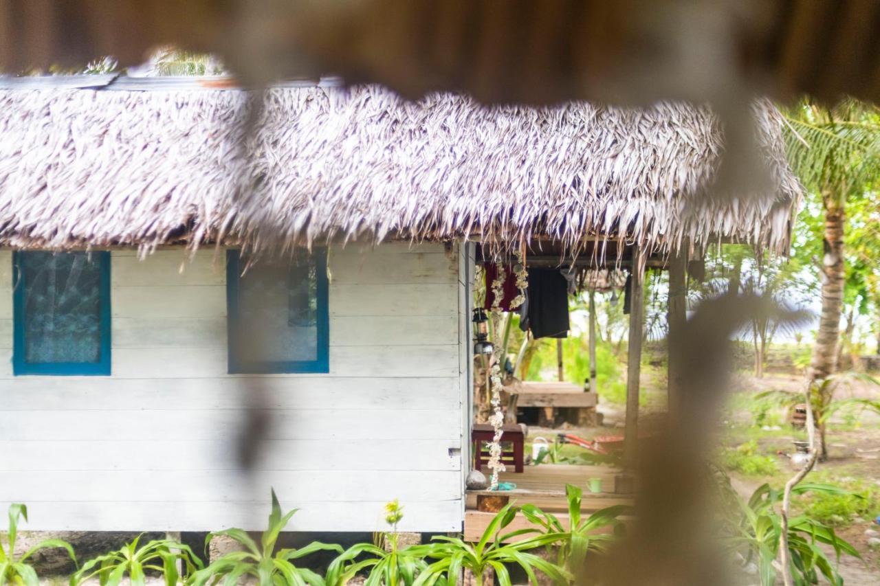 ホテル Tailana Island Pulau Banyak Alaban エクステリア 写真